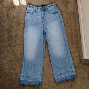 Abercrombie Wide Leg Cropped Jeans